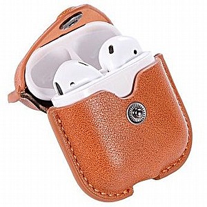 נרתיק עור מדגם Snap Fastener Leather Case מבית LaTera לאוזניות AirPods (צבע חום) נרתיק עור מדגם Snap Fastener Leather Case מבית LaTera לאוזניות AirPods (צבע חום)